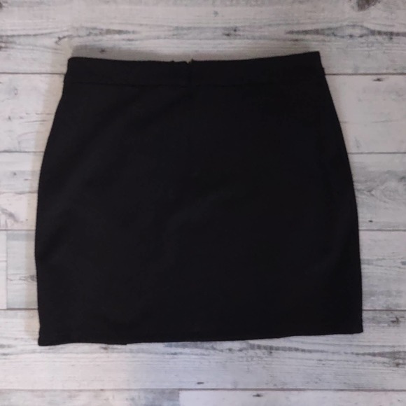 Very J Textured Moto Skirt in Black Medium - Picture 5 of 7